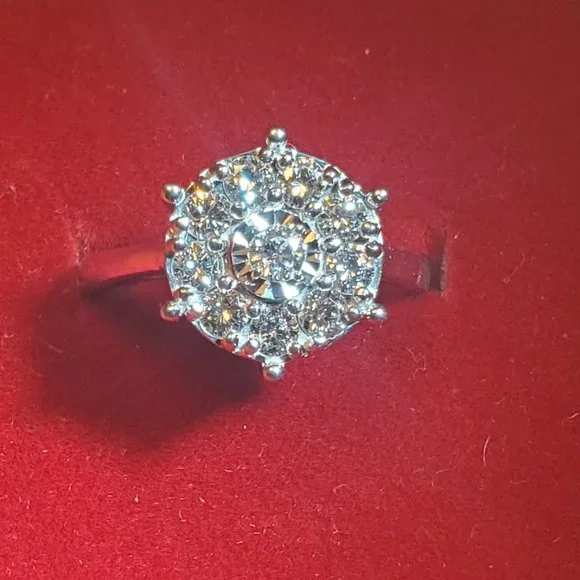 The brand new, beautiful design 14K white gold diamond ring - Picture 5 of 7